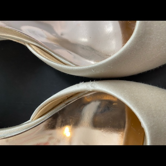 Bagdley Mischka “Meagan” wedge heel - Picture 8 of 9